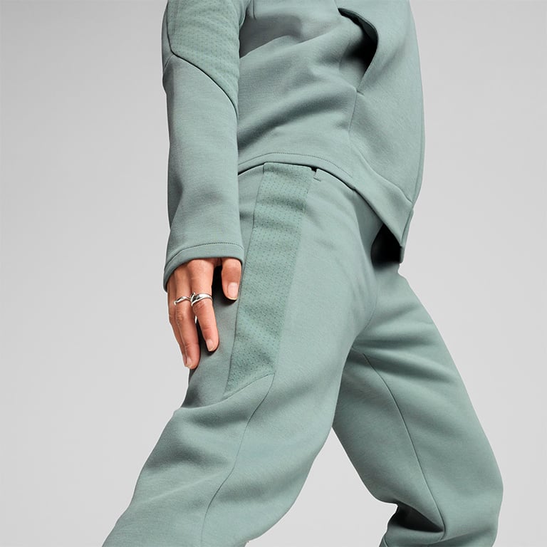 PUMA / EVOSTRIPE SWEATPANTS