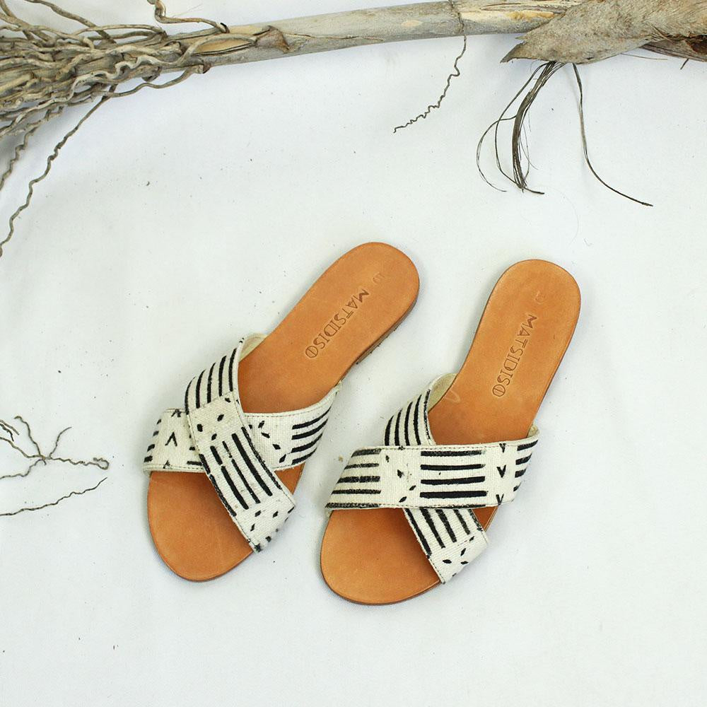 UMA SANDAL / WHITE MUD CLOTH