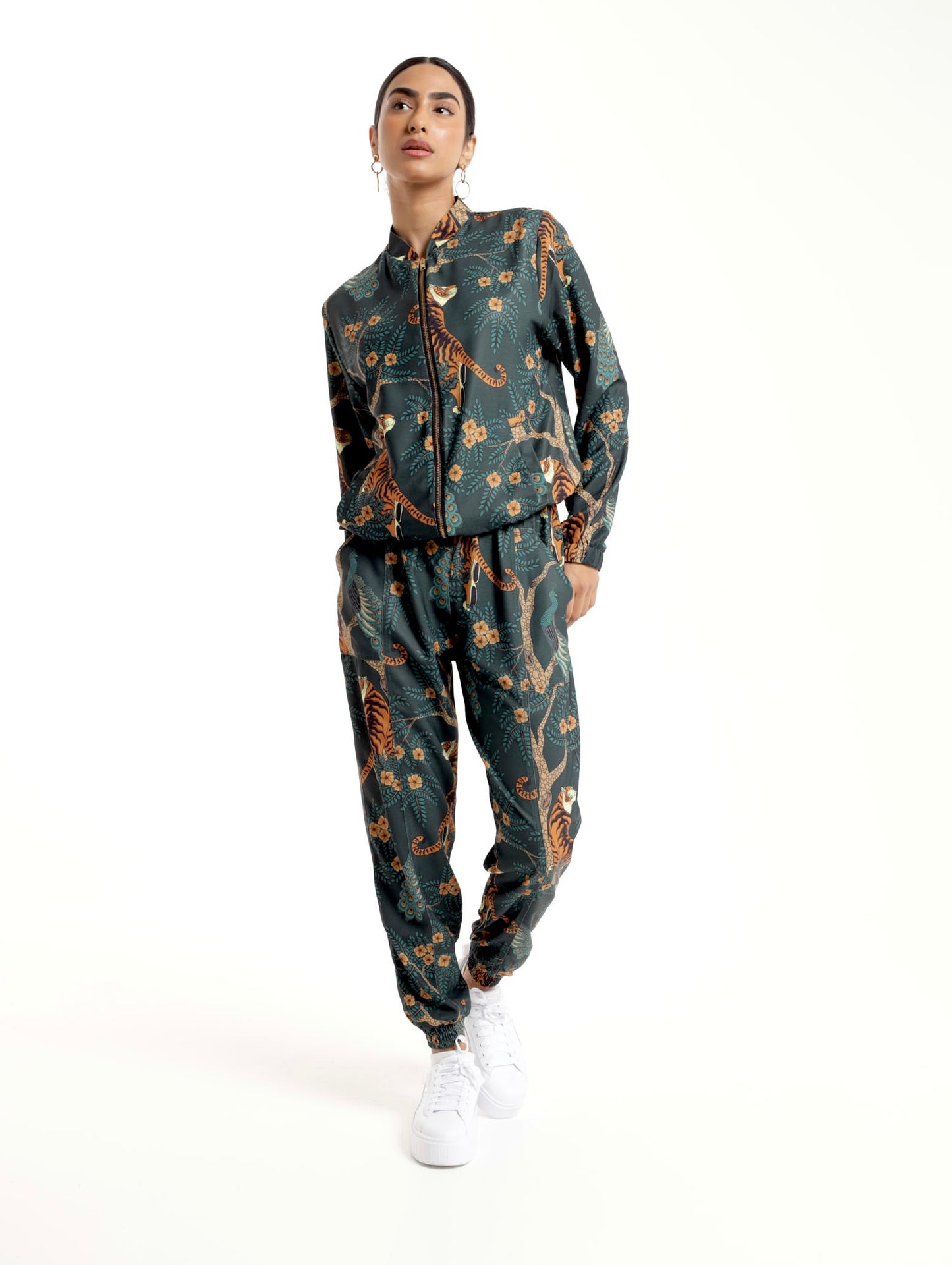 BOMBER JACKET / Cherry Blossom Tiger