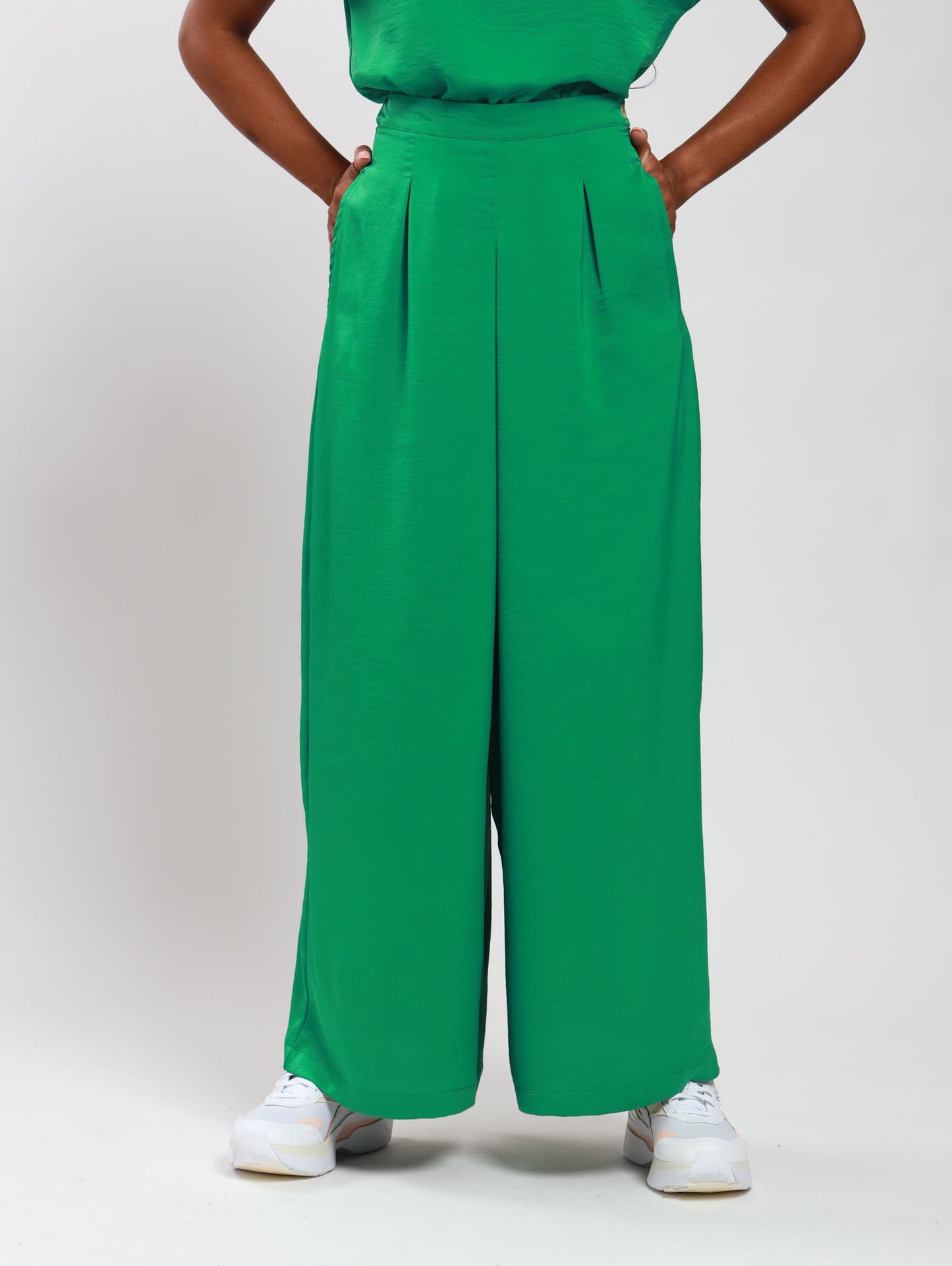 COPPED WIDE LEG PALAZZO / EMERALD TEXTURED SATIN