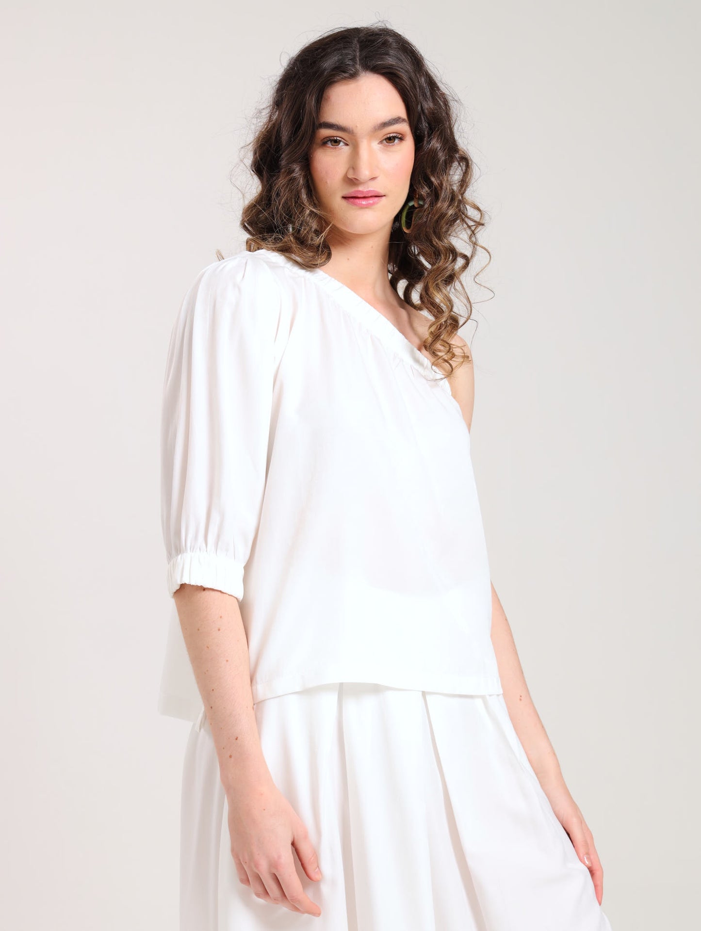 OTS PUFF SLEEVE TOP / BONE SATIN TWILL