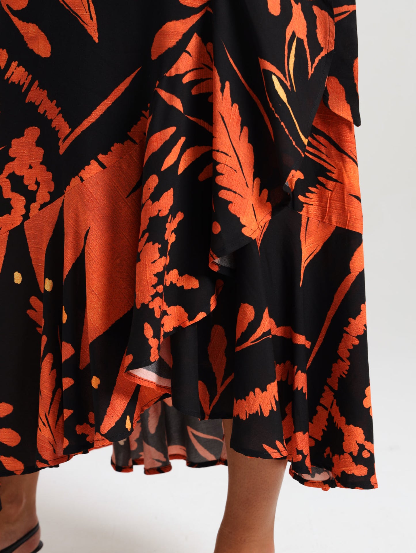 RUFFLE WRAP DRESS / TERRA PALM