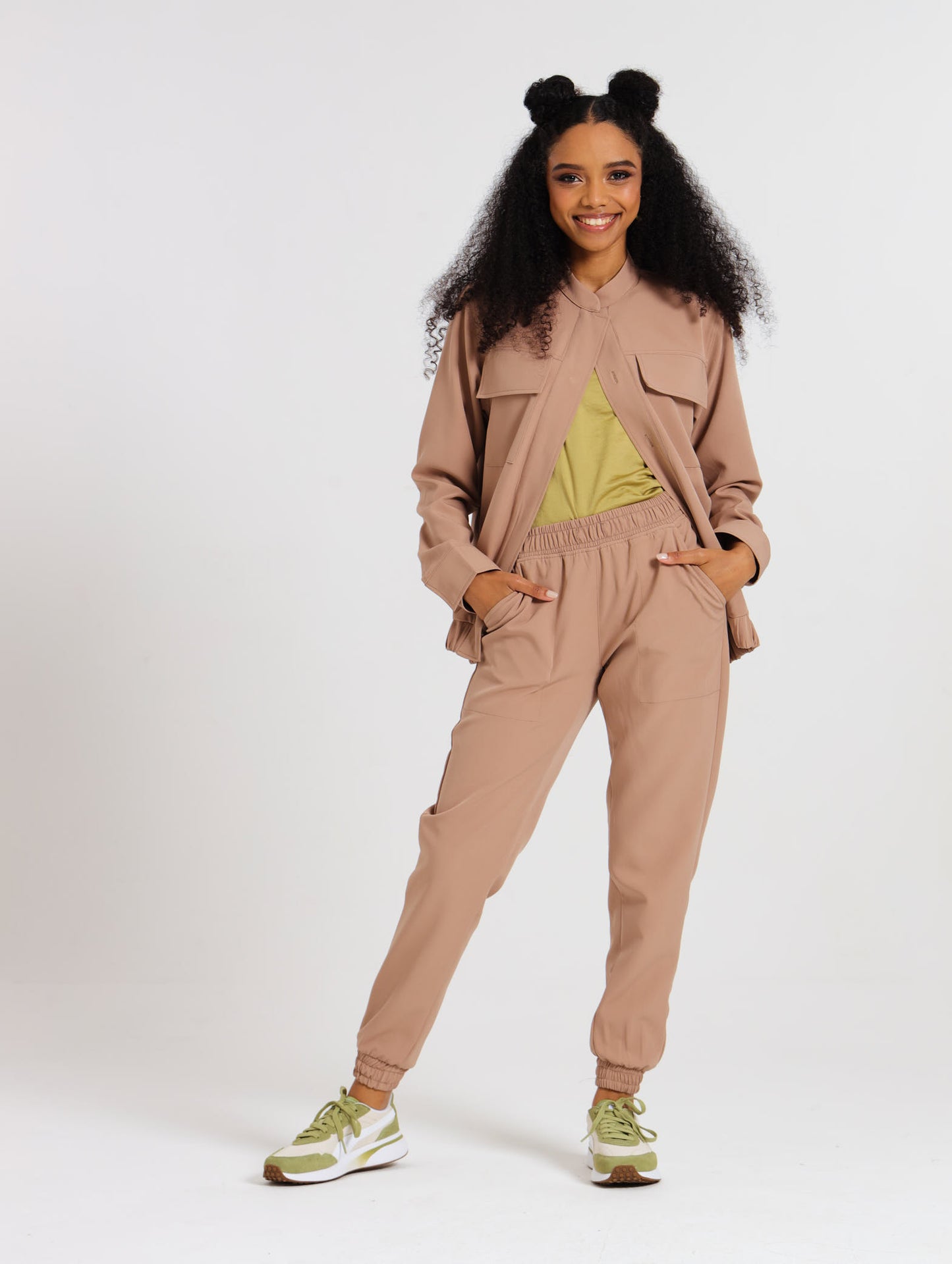 RELAXED JOGGERS / MOCCA