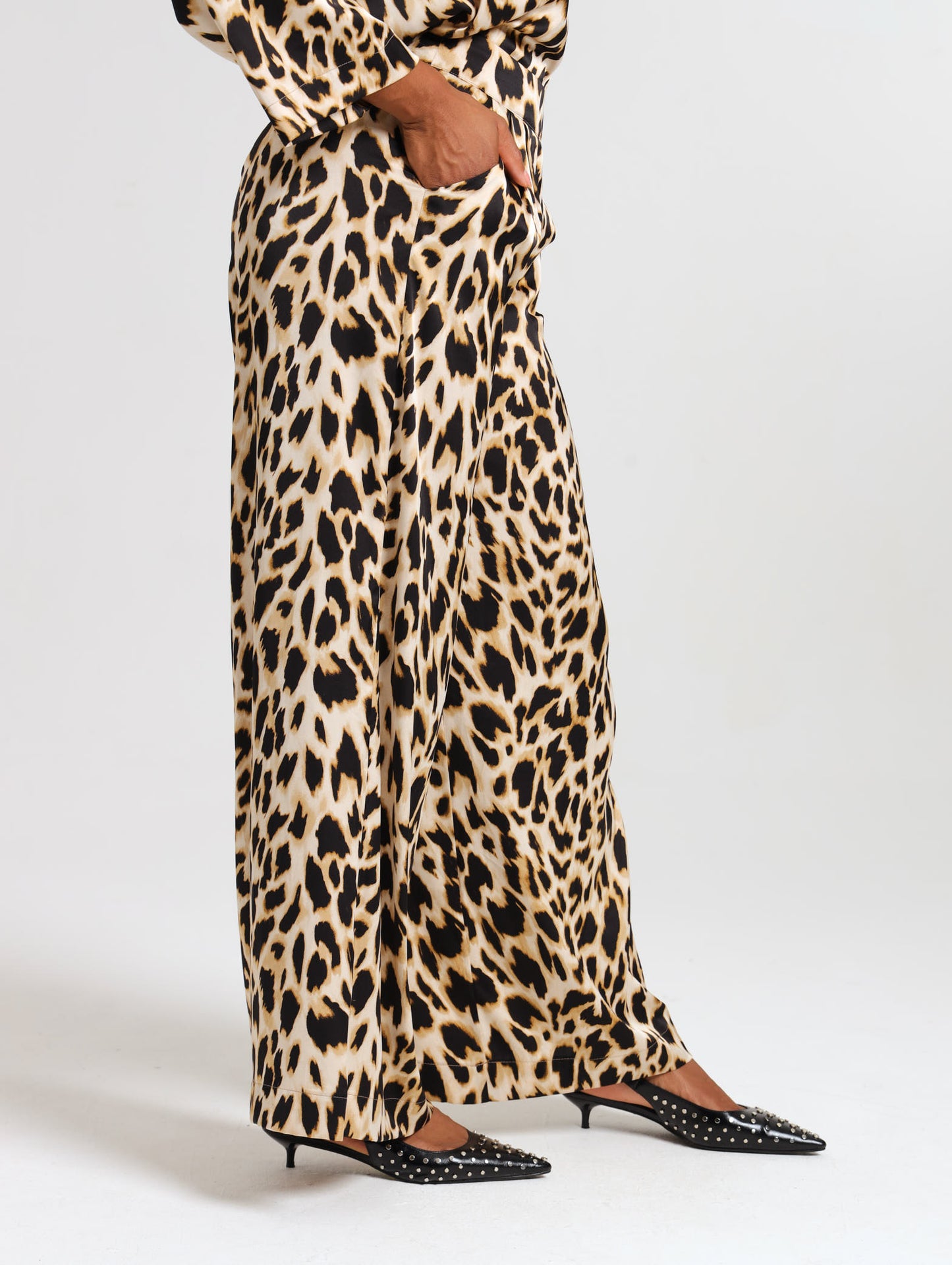 THE RESORT PALAZZO / SAVANNA LEOPARD