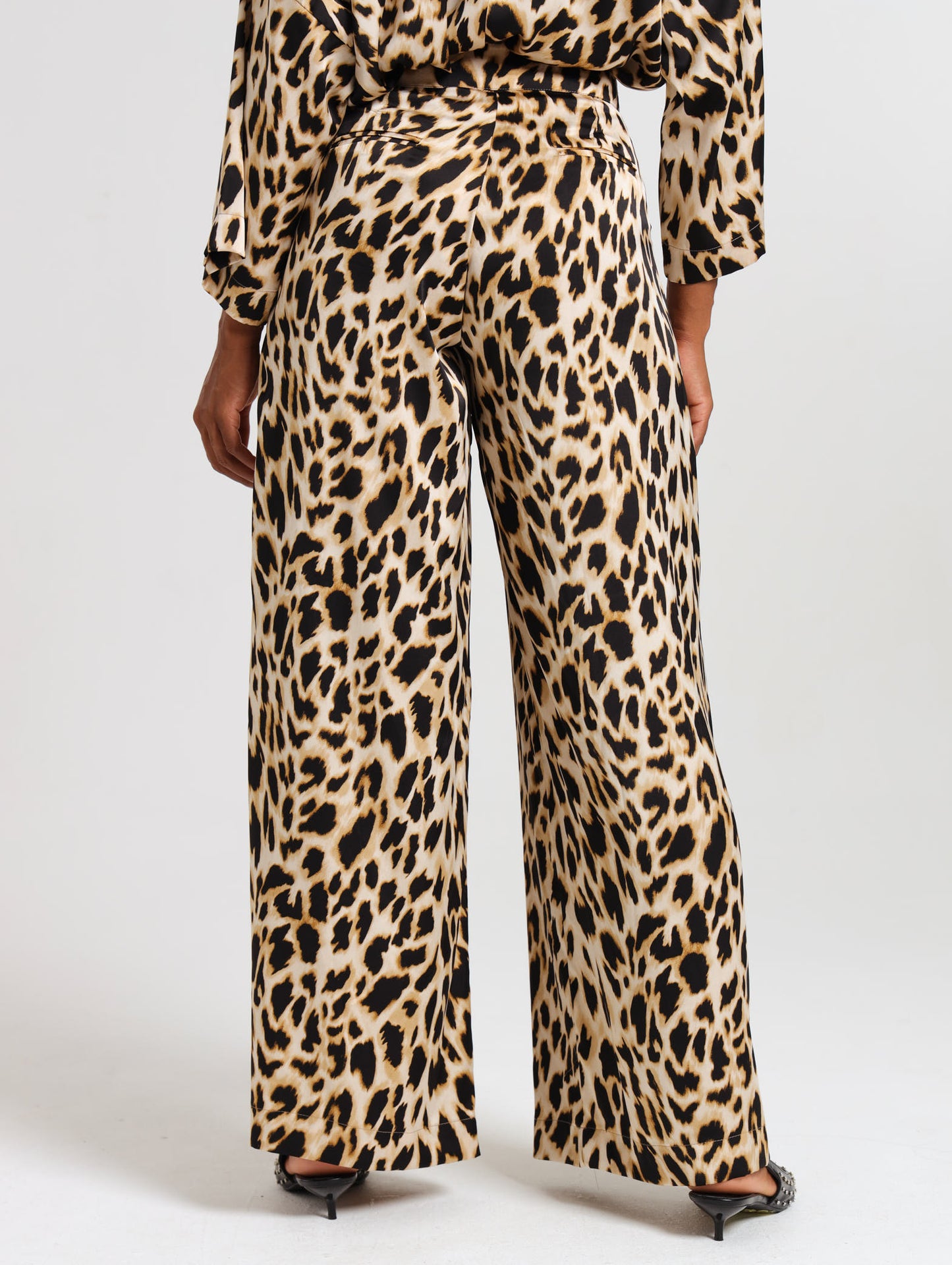 THE RESORT PALAZZO / SAVANNA LEOPARD