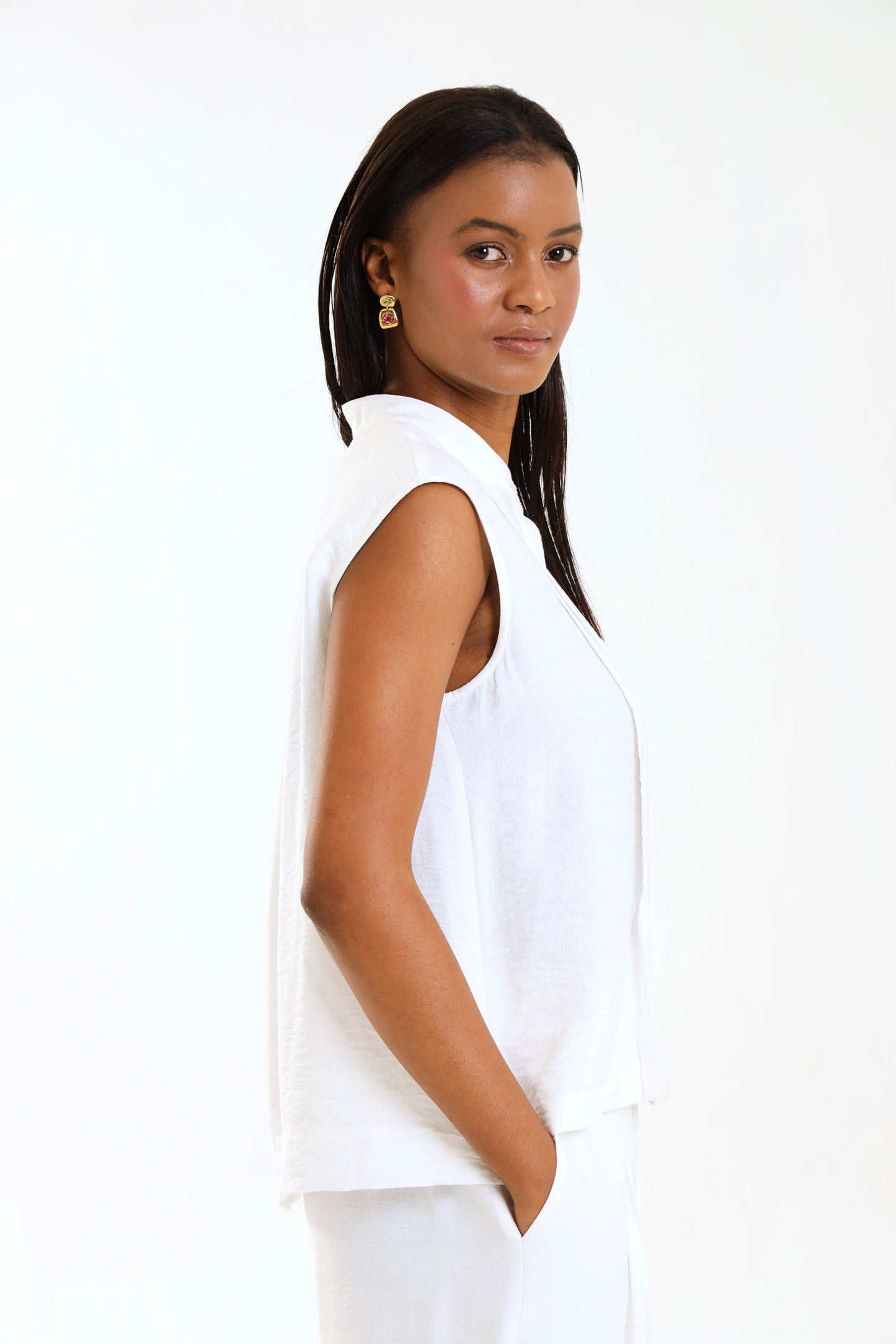 PLEATED TANK / CRYPTO WHITE