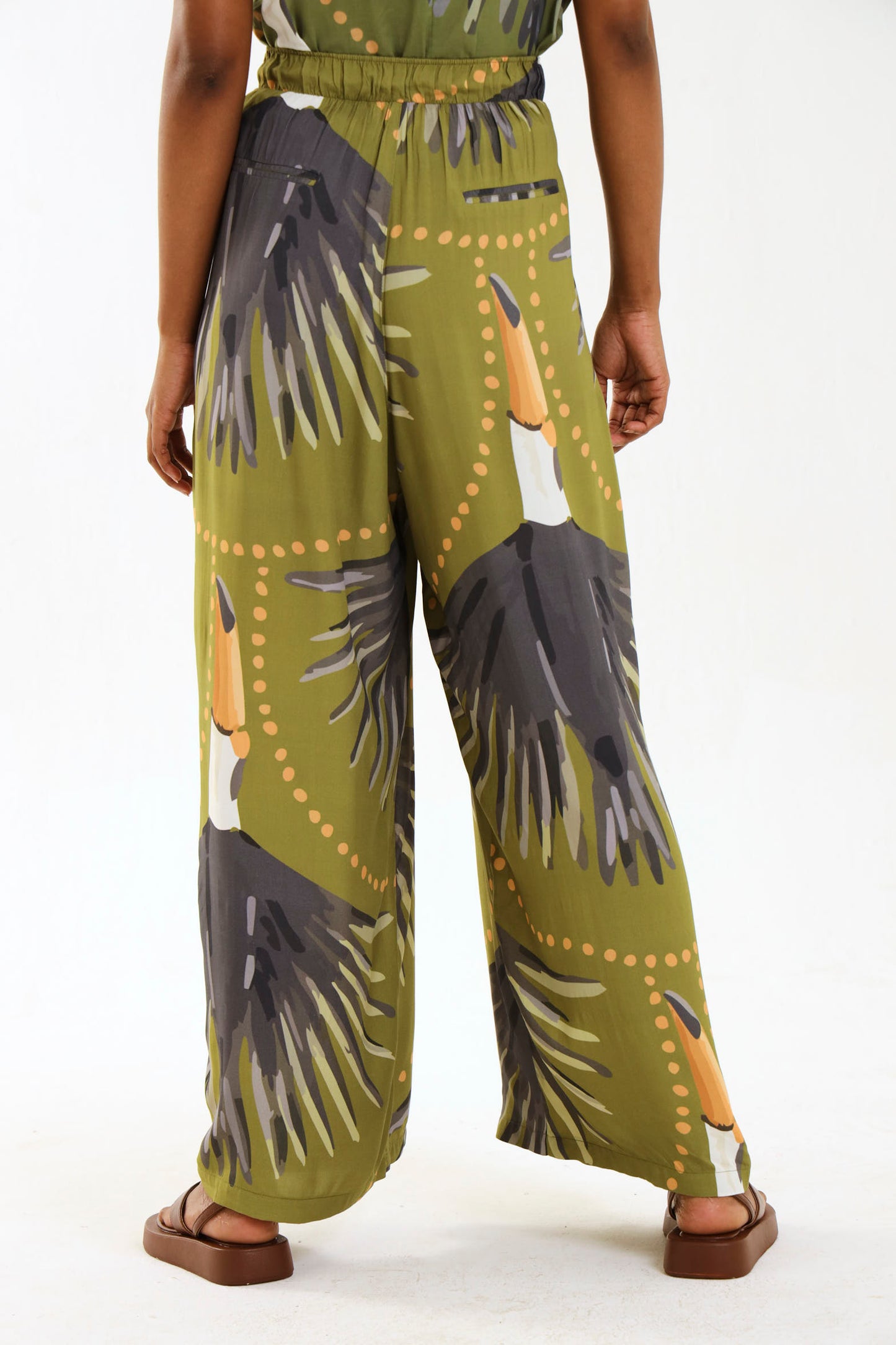 PLEAT PALAZZO / TOUCAN
