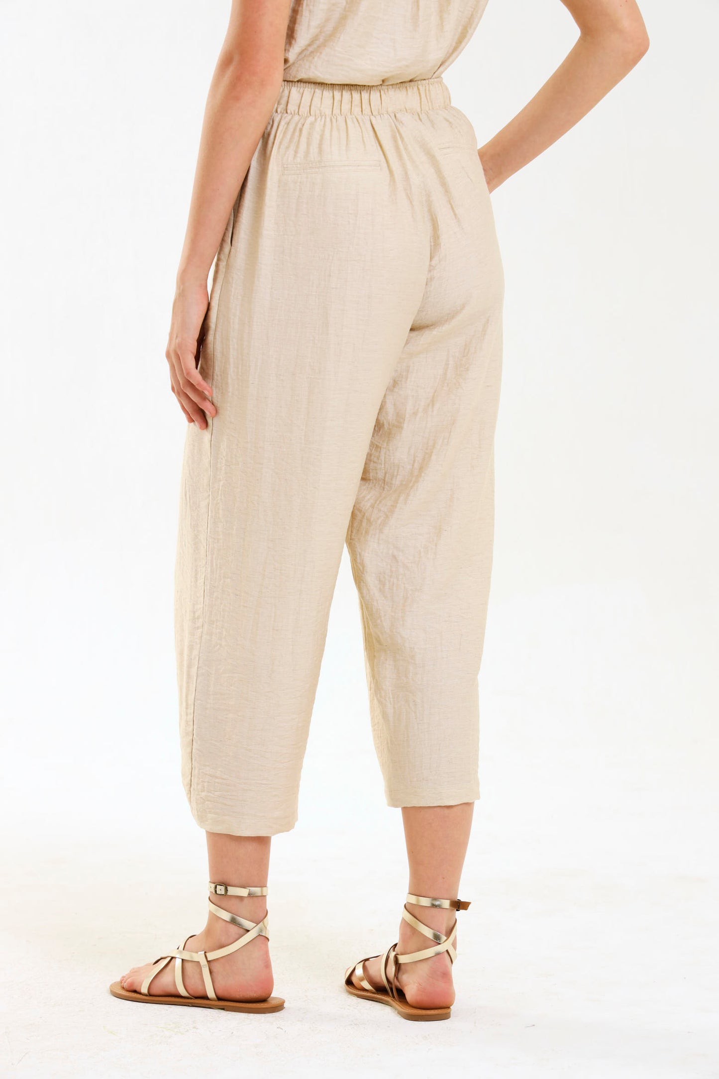 BARREL PLEATED PANTS / NATURAL