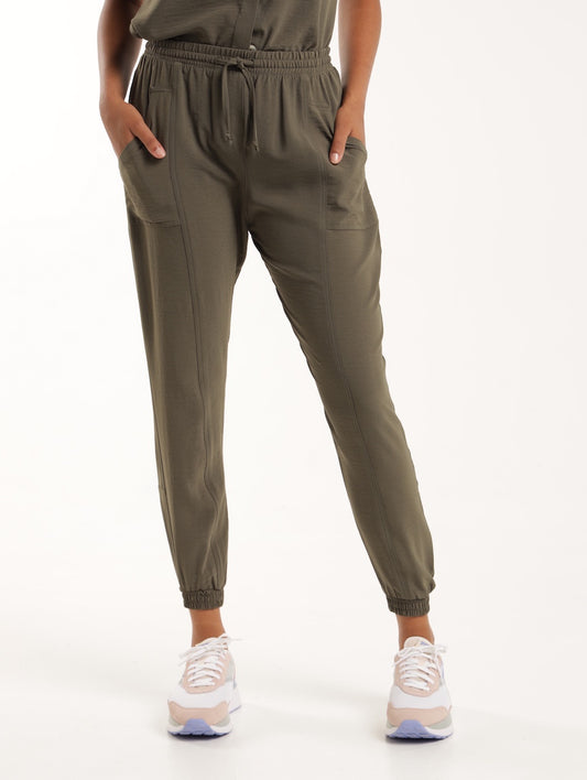 JOGGERS / SAGE LEAF