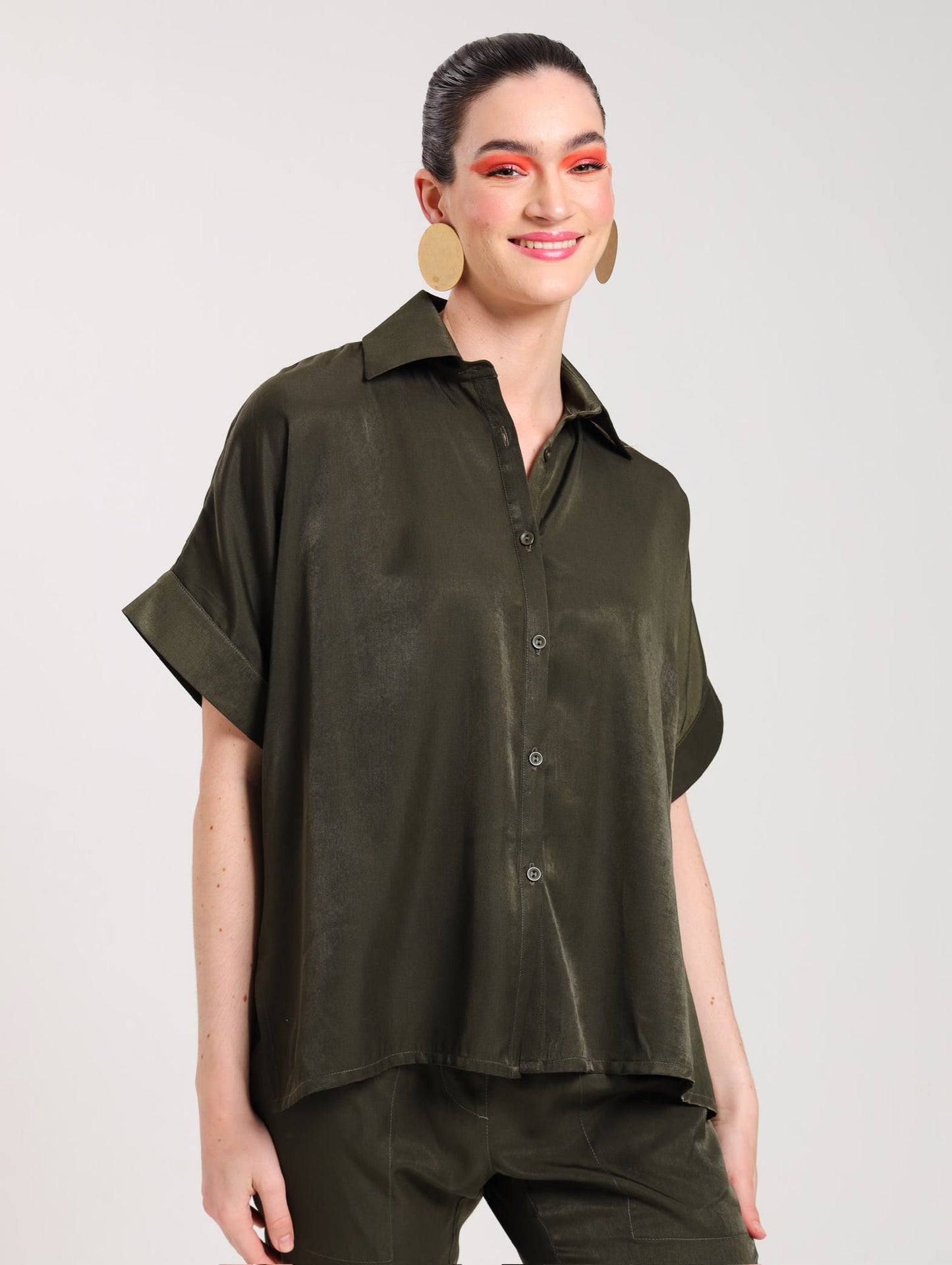 HI-LO TOP / OLIVE SATIN TWILL