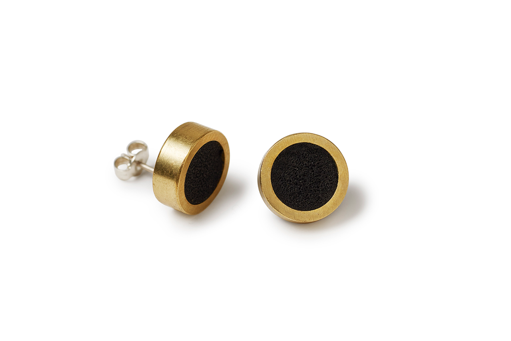 ILONI / STUD EARRING BLACK