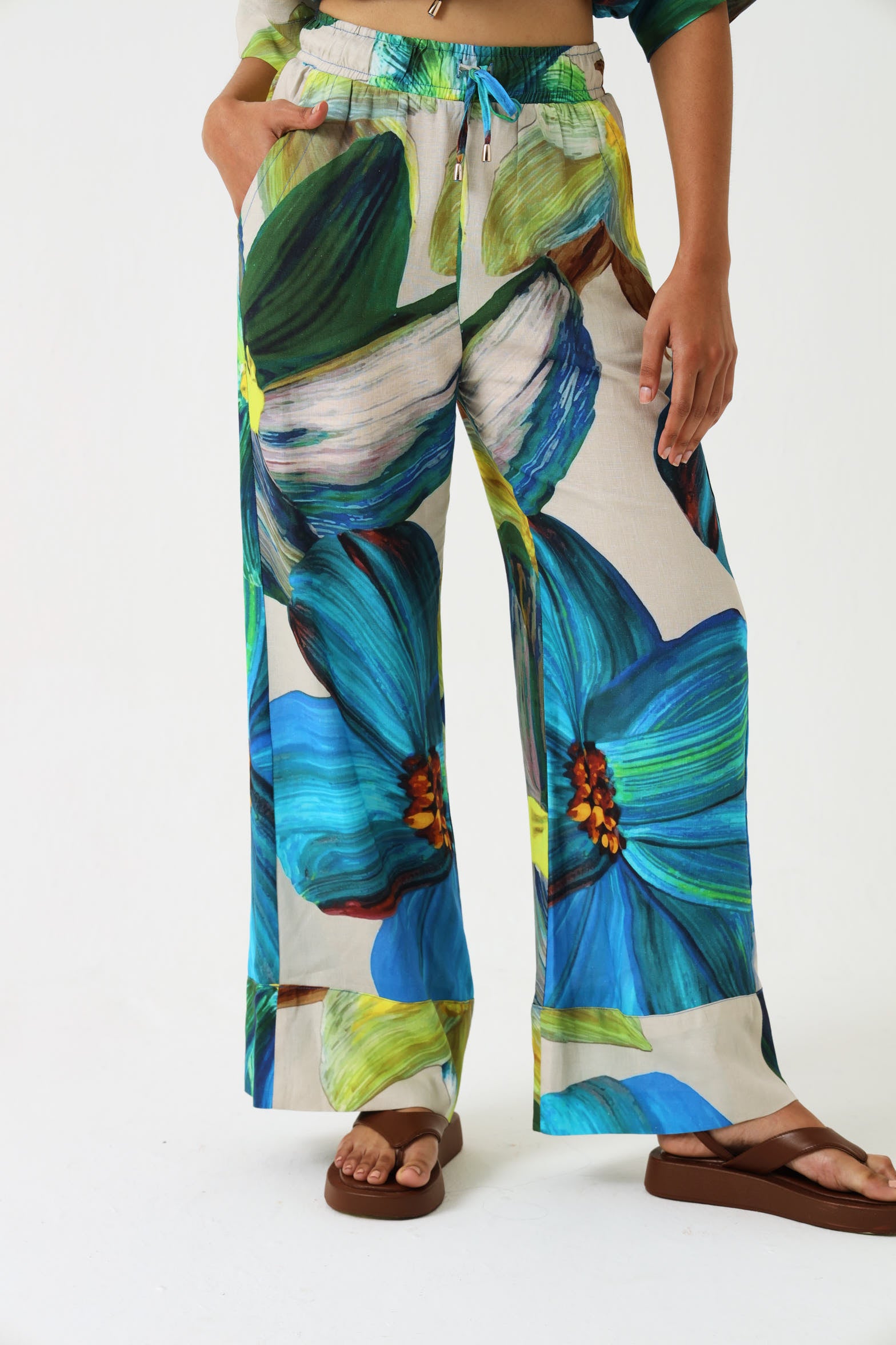 CUFFED DRAWSTRING PANTS / FLORA NOVA