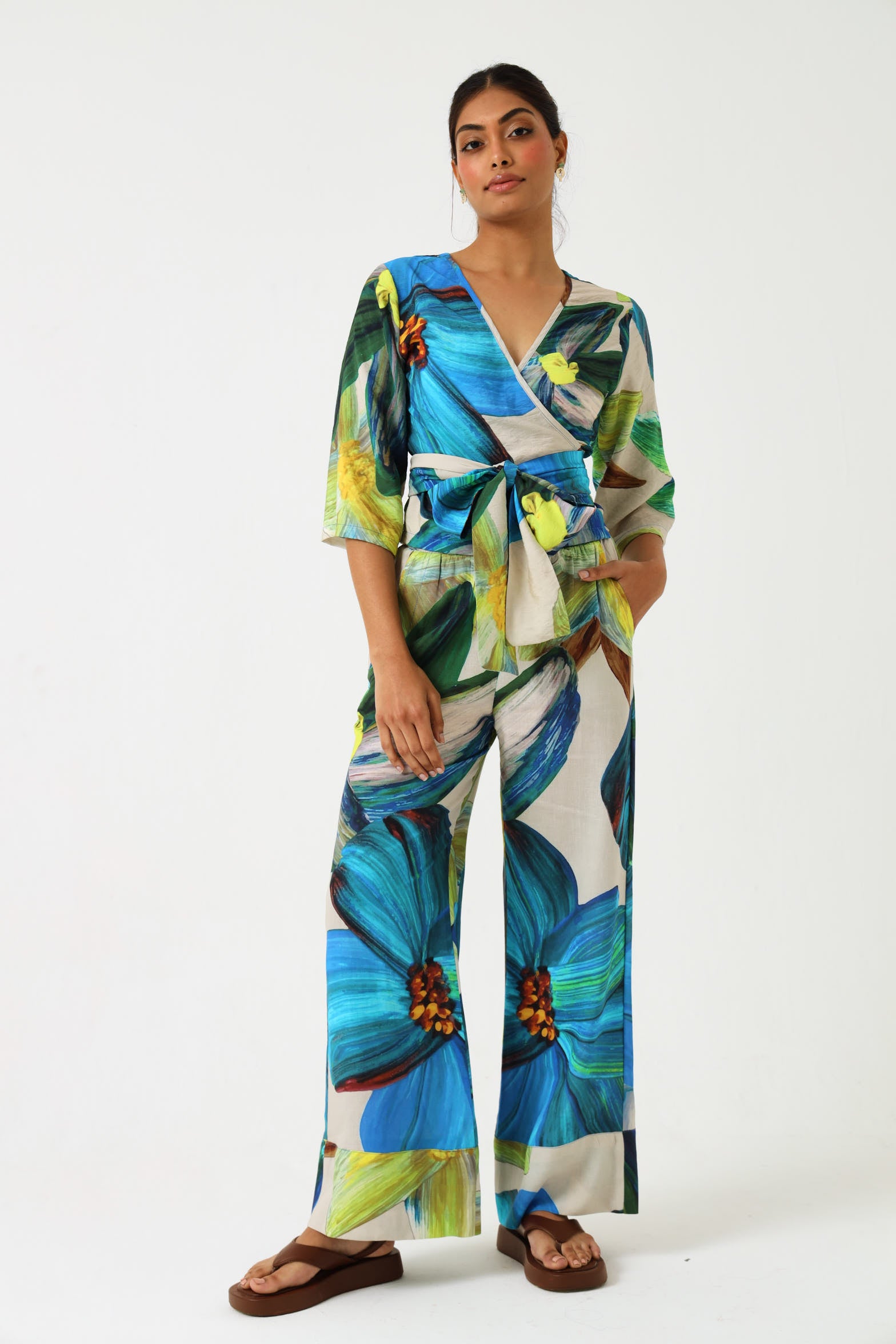 CROPPED WRAP TOP / FLORA NOVA