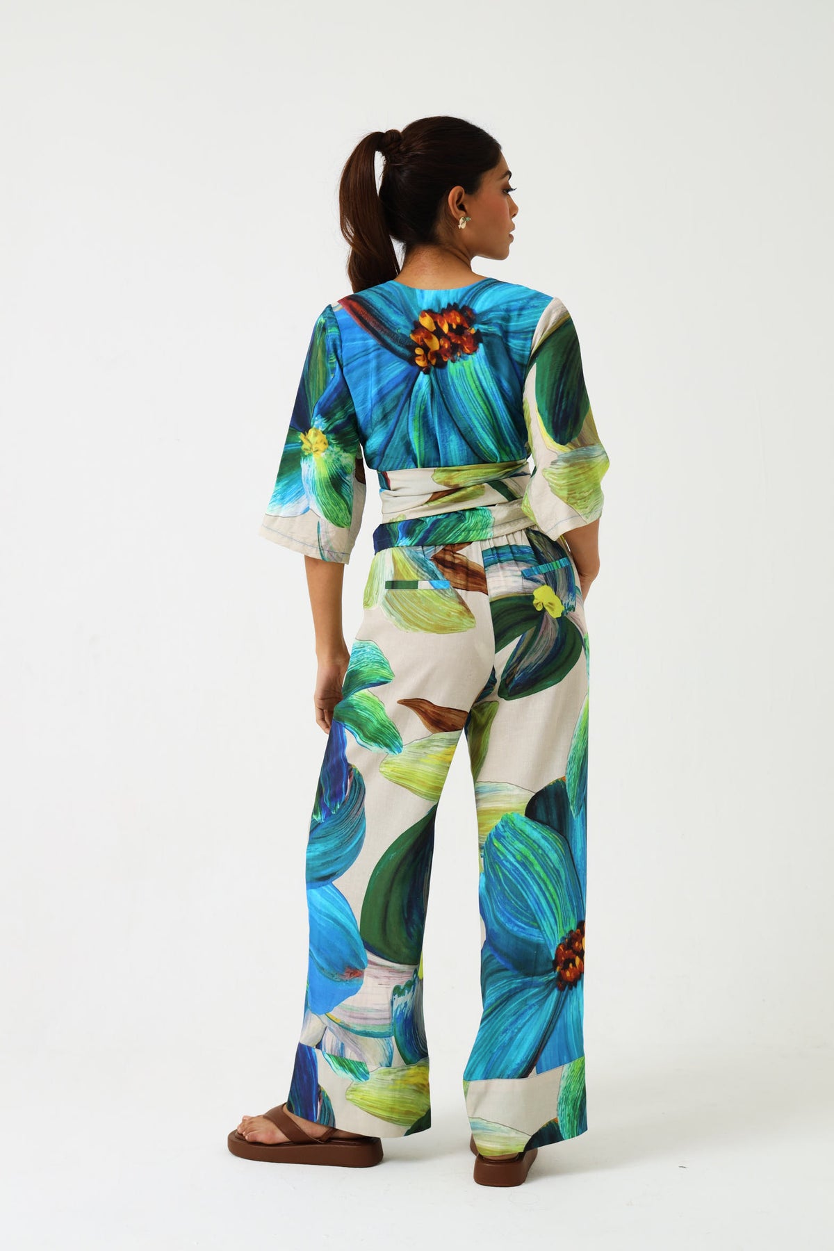 CROPPED WRAP TOP / FLORA NOVA