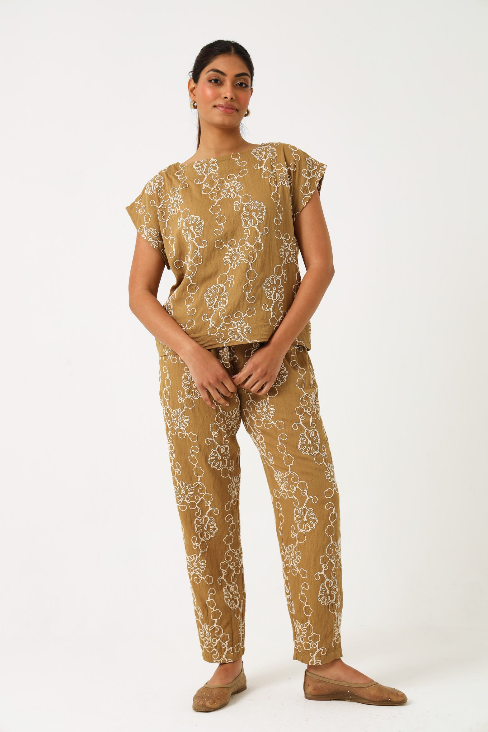 BOX TOP / ROPE FLORAL