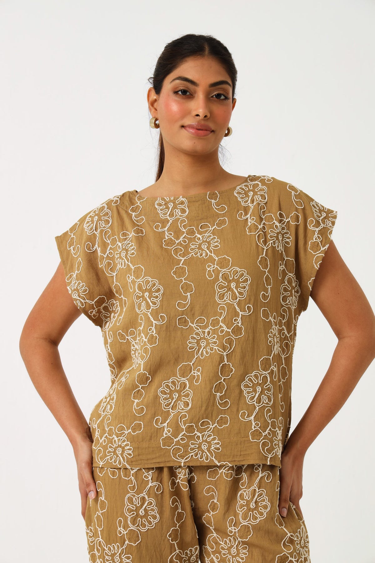 BOX TOP / ROPE FLORAL