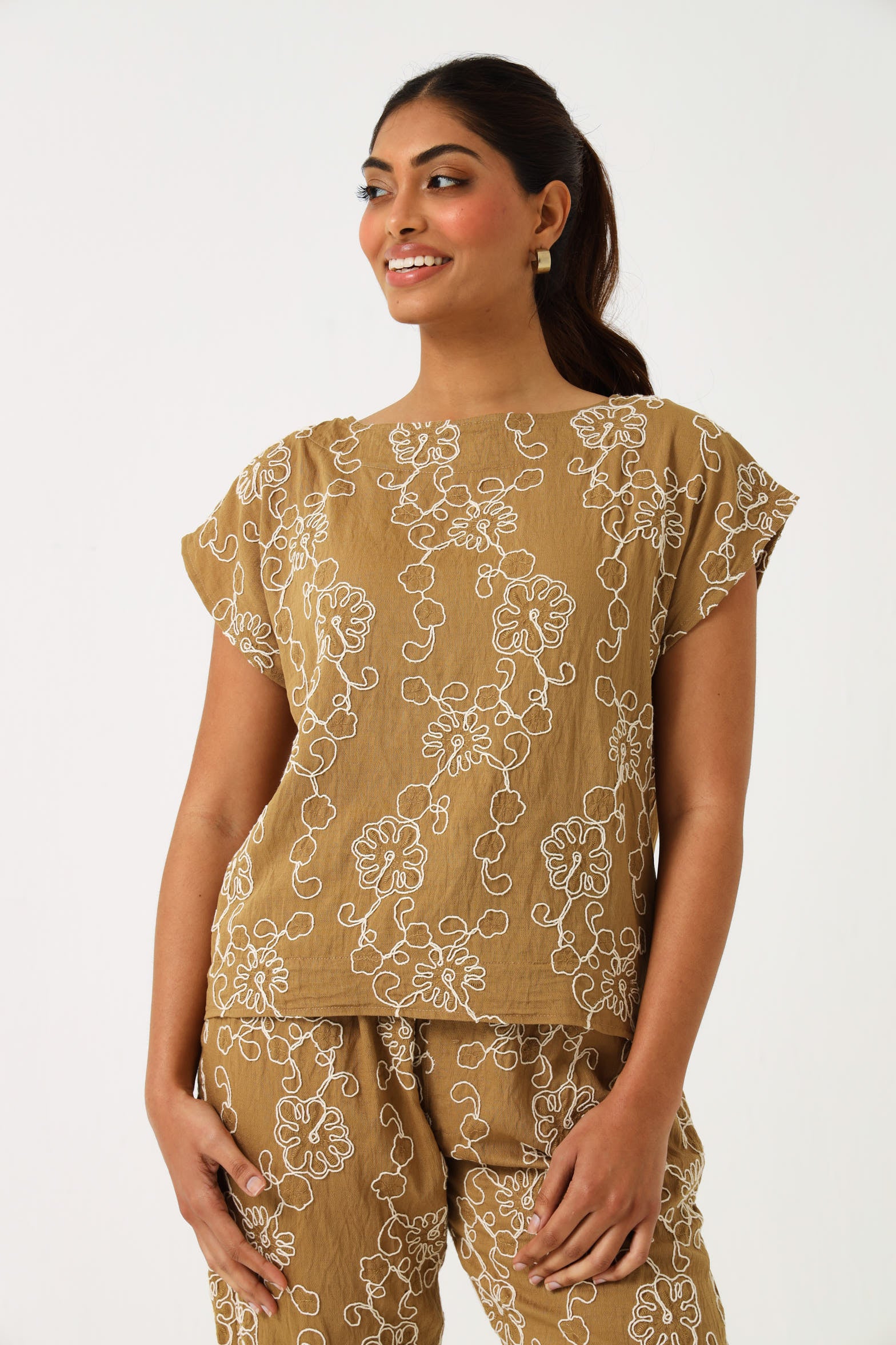 BOX TOP / ROPE FLORAL