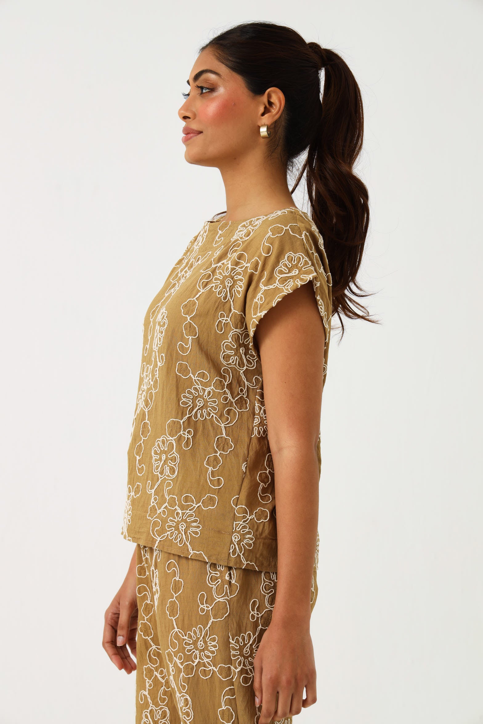 BOX TOP / ROPE FLORAL