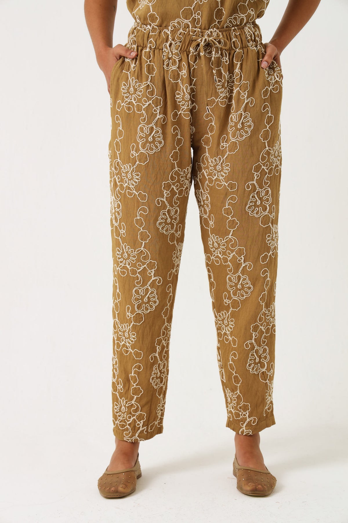 PAINTER PANTS / ROPE FLORAL
