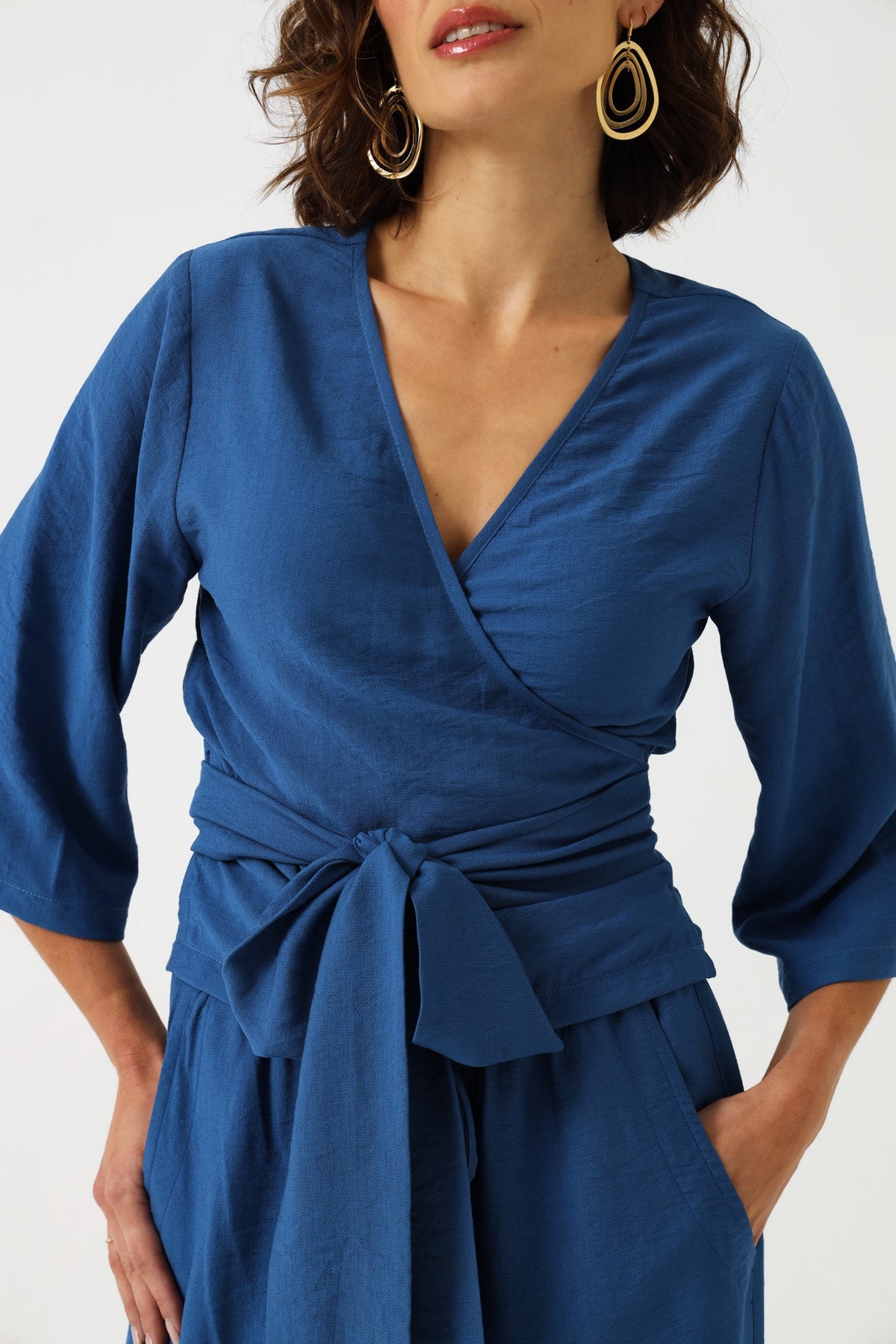 CROPPED WRAP TOP / DEJA BLUE