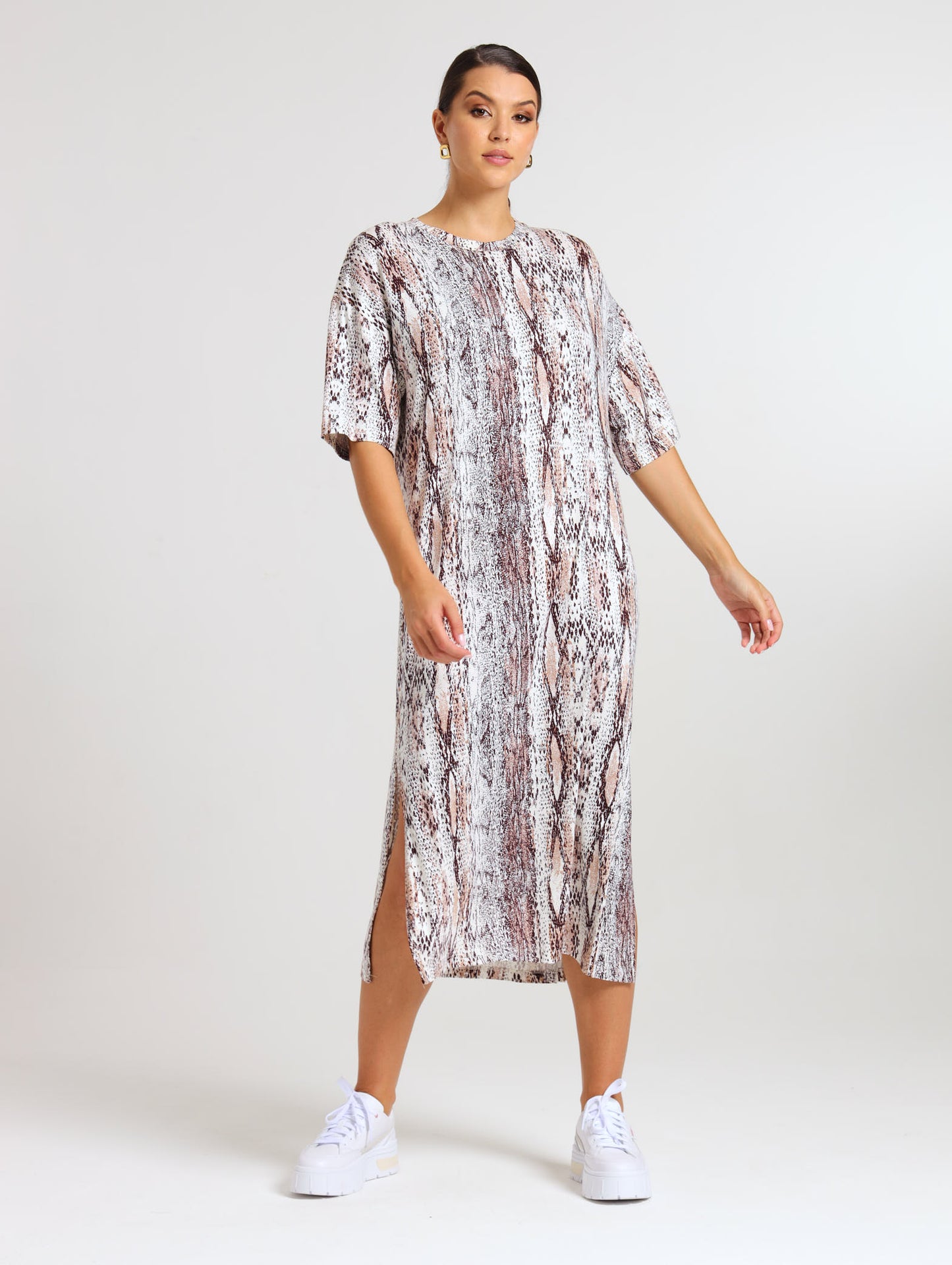 T-SHIRT DRESS / MOCCA PYTHON
