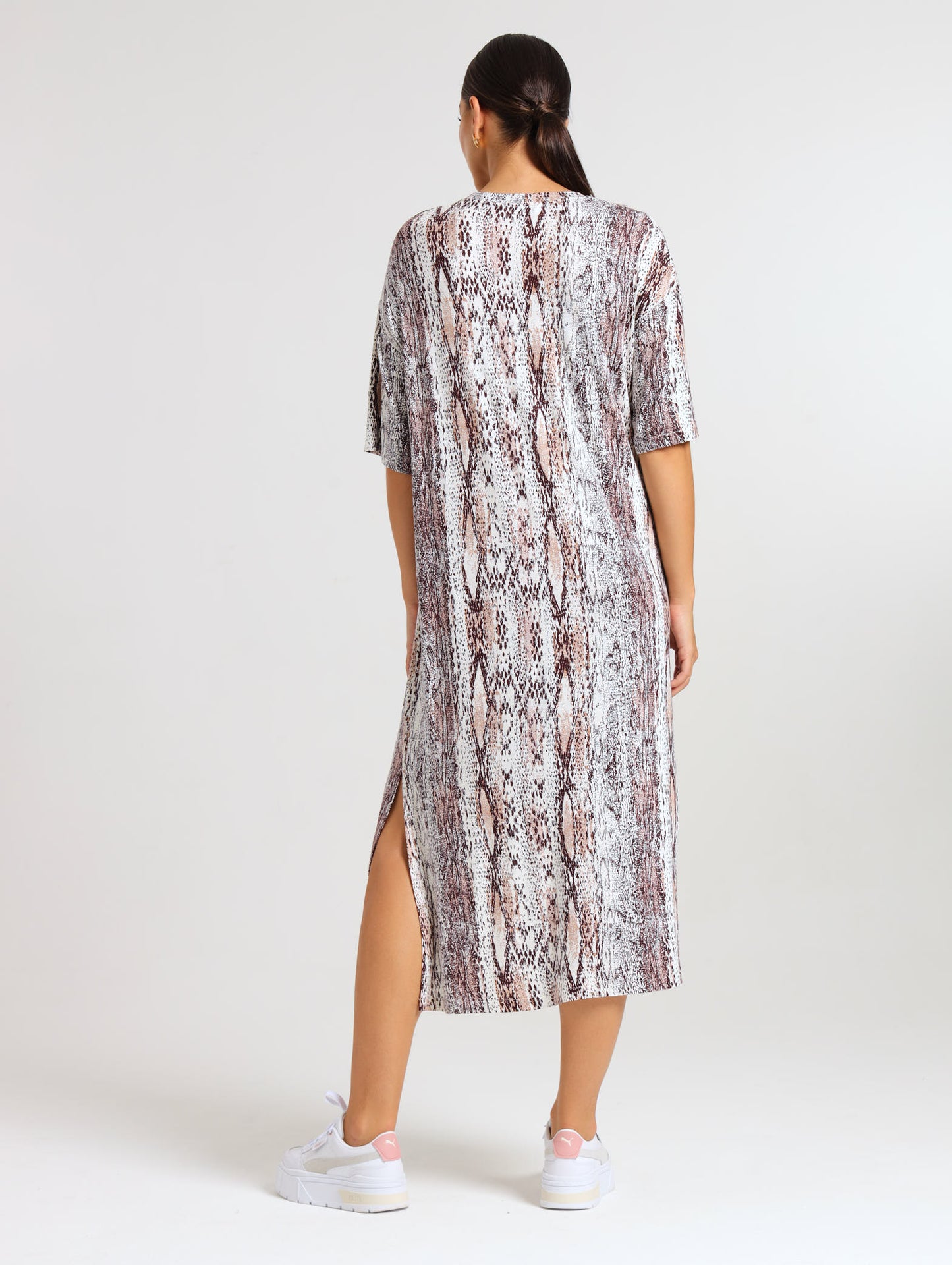 T-SHIRT DRESS / MOCCA PYTHON