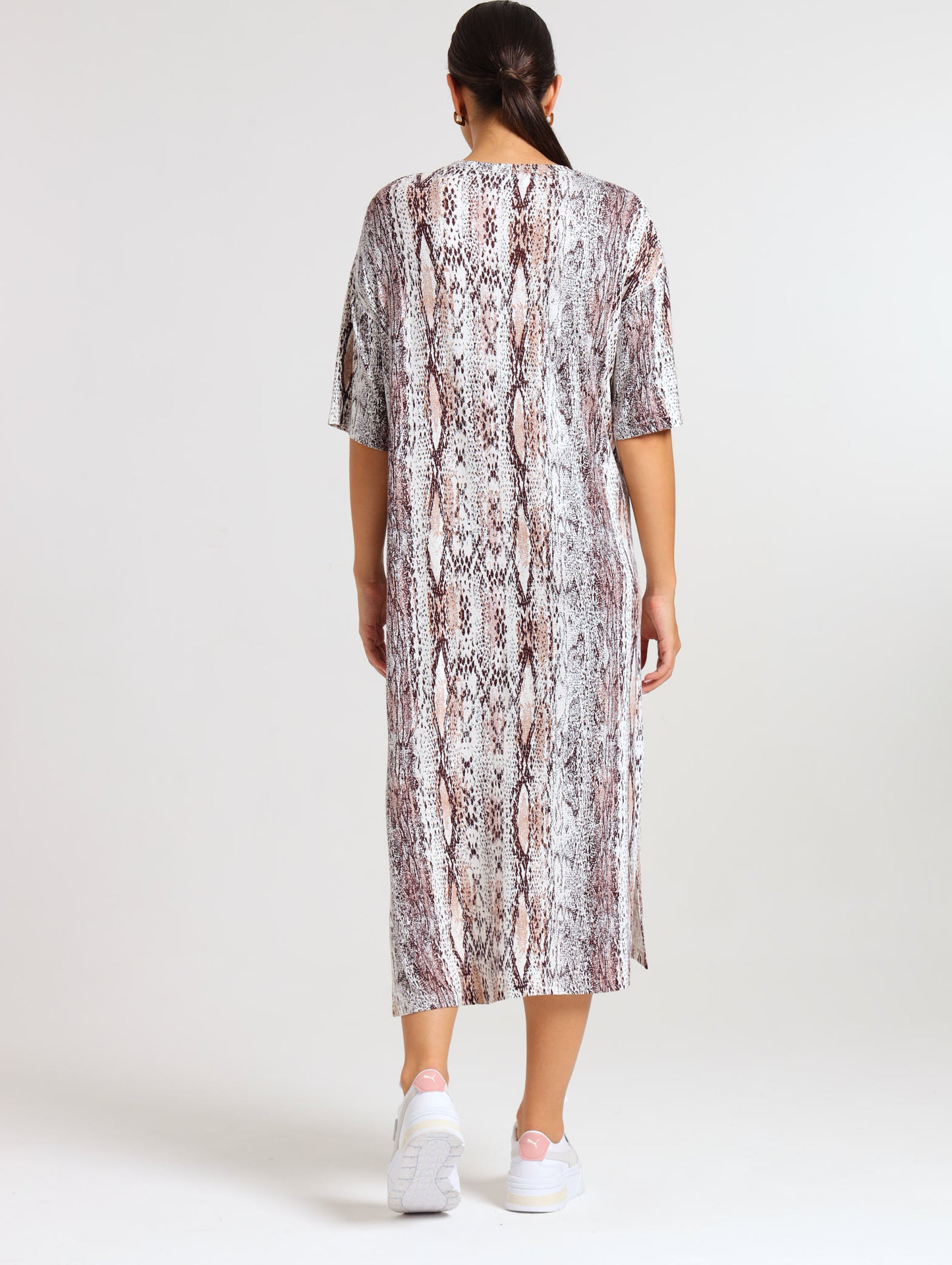 T-SHIRT DRESS / MOCCA PYTHON