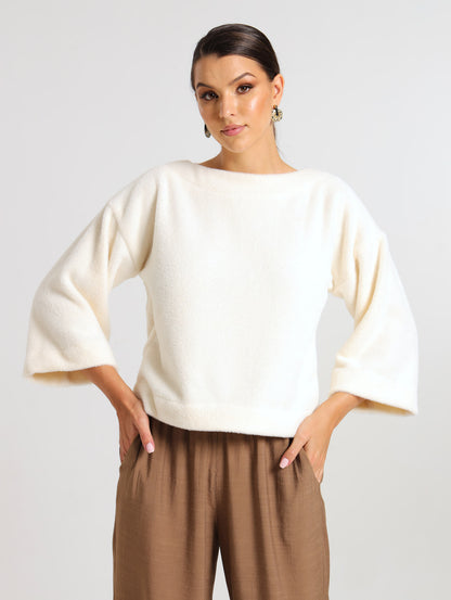 LONGSLEEVE BOX TOP / IVORY FAUX FUR