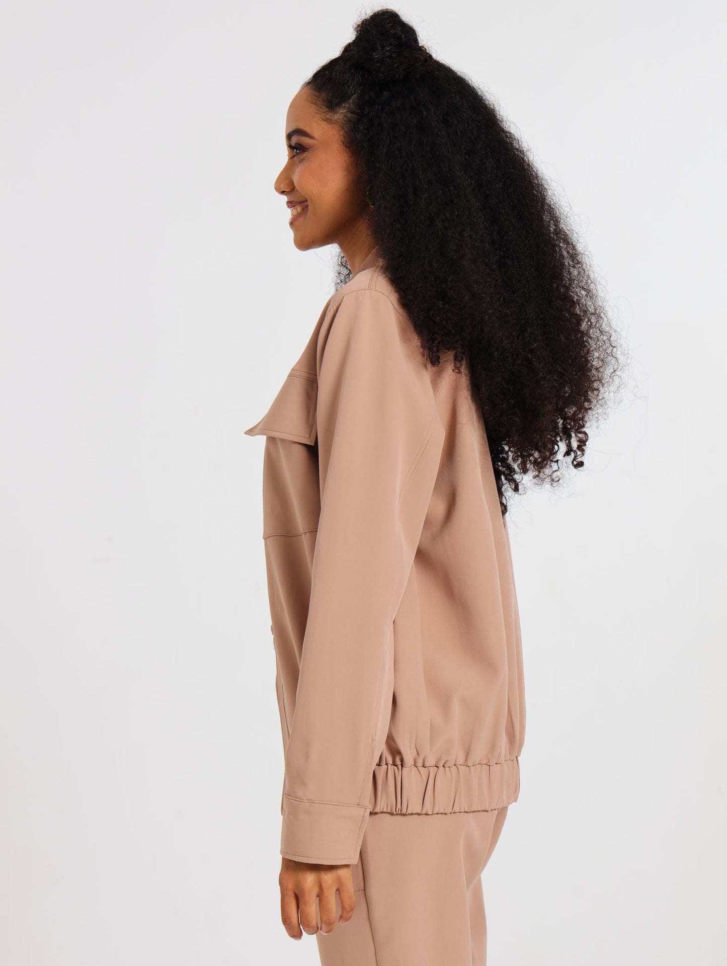 CARGO BOMBER JACKET / MOCCA
