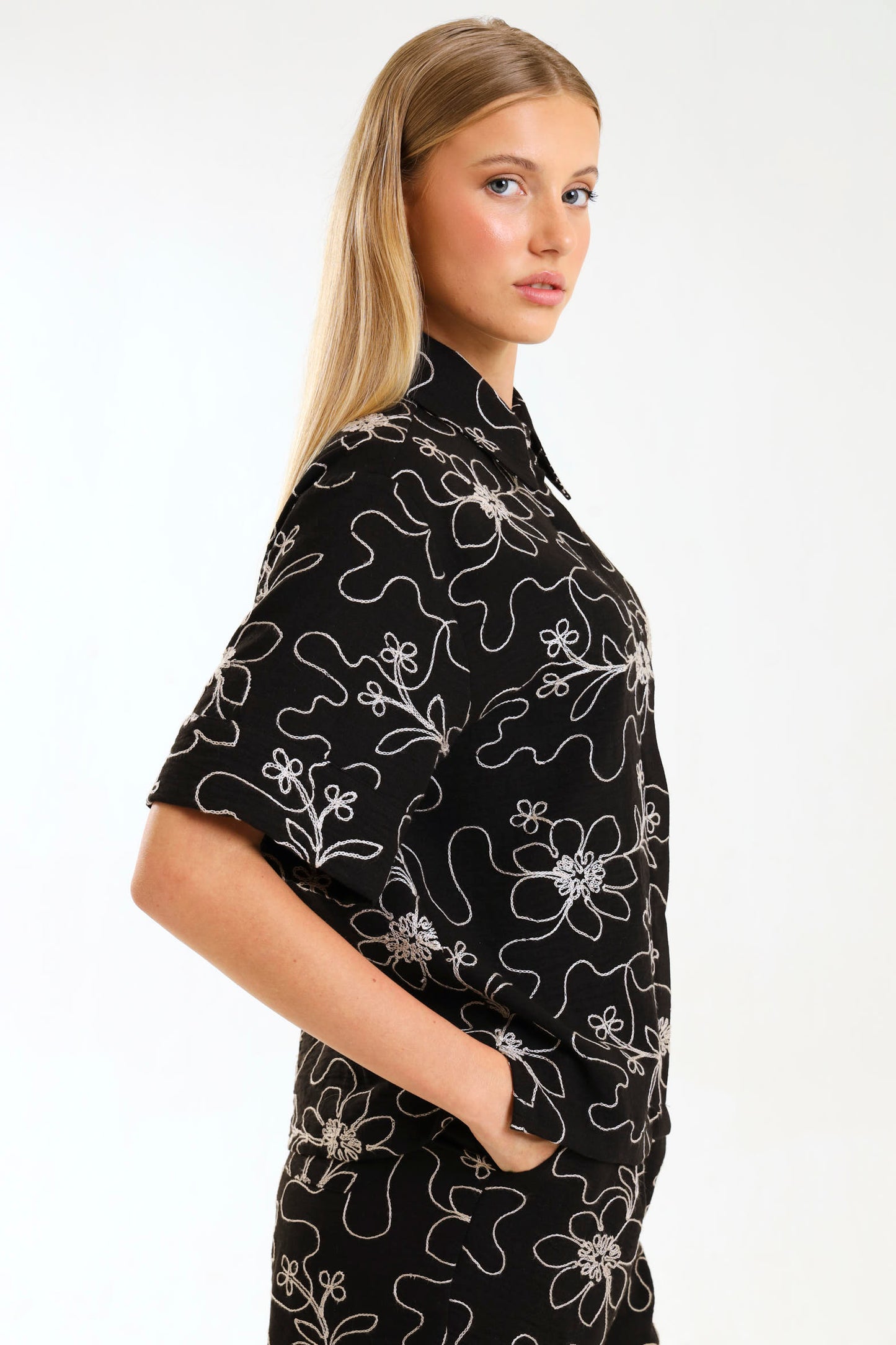 COLLARED BOX  TOP / BOTANICA