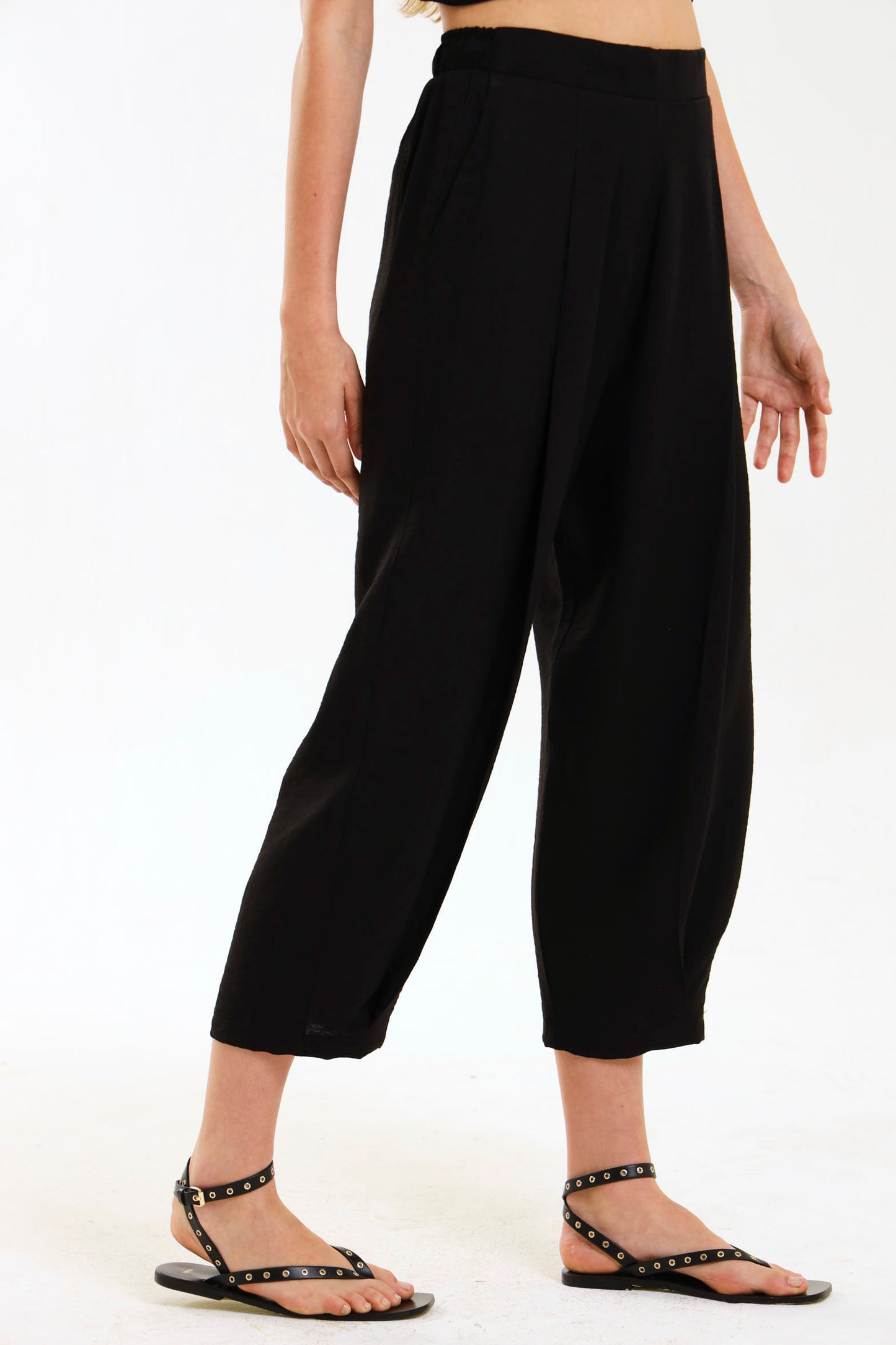 BARREL PLEATED PANTS / EBONY