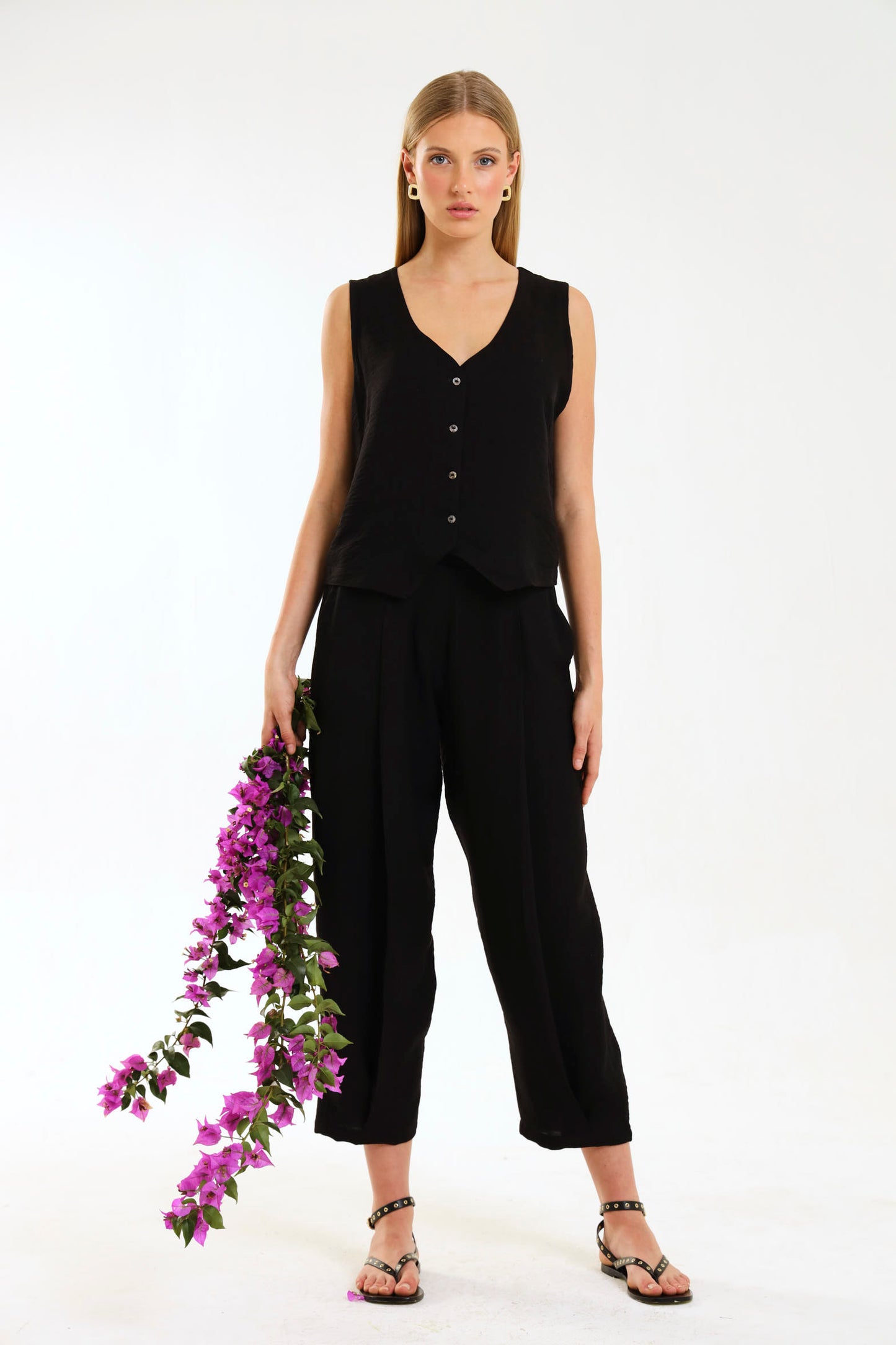 BARREL PLEATED PANTS / EBONY