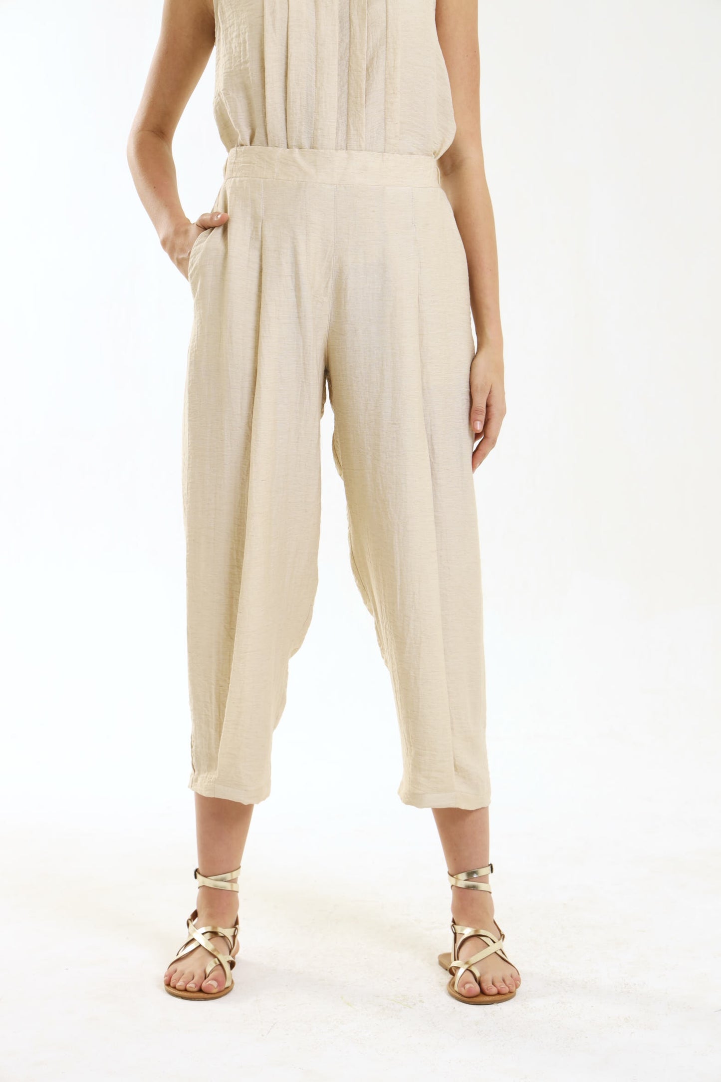 BARREL PLEATED PANTS / NATURAL