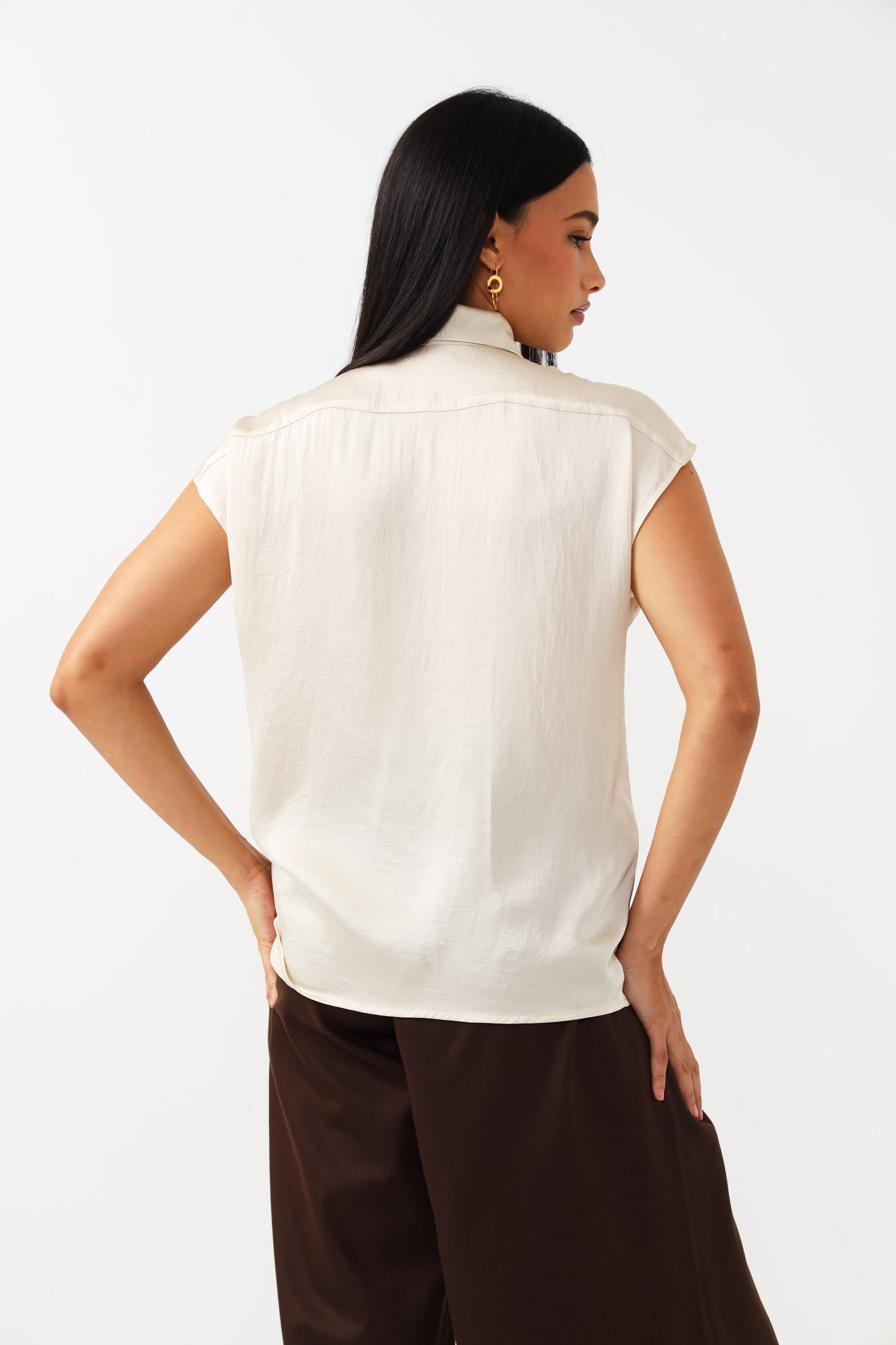 CAPPED SLEEVE TOP / BONE SATIN