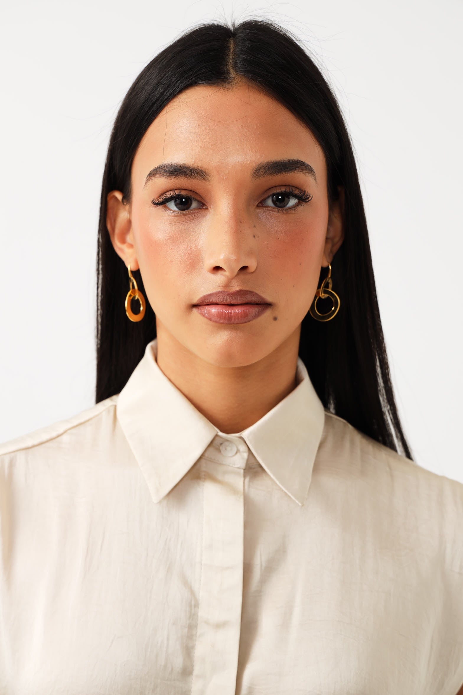 CAPPED SLEEVE TOP / BONE SATIN