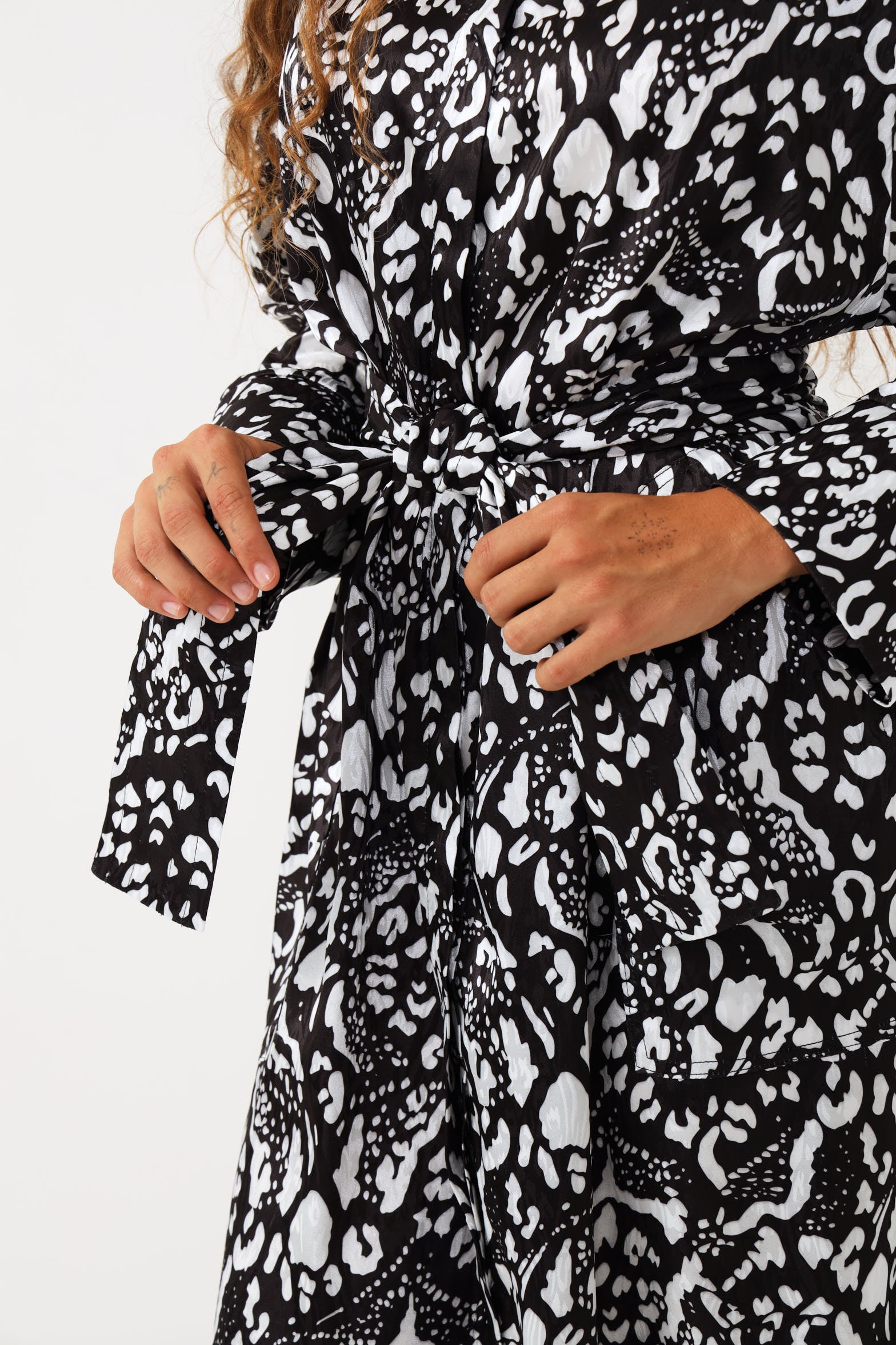 MAXI SHIRTDRESS / MONOCHROME ANIMAL
