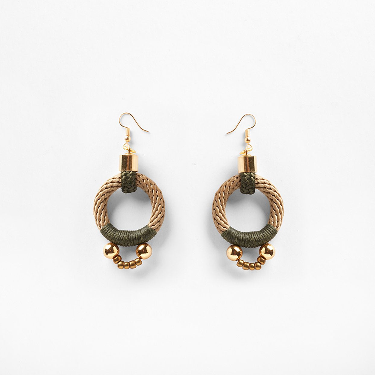 ALPHA EARRINGS / BEIGE OLIVE