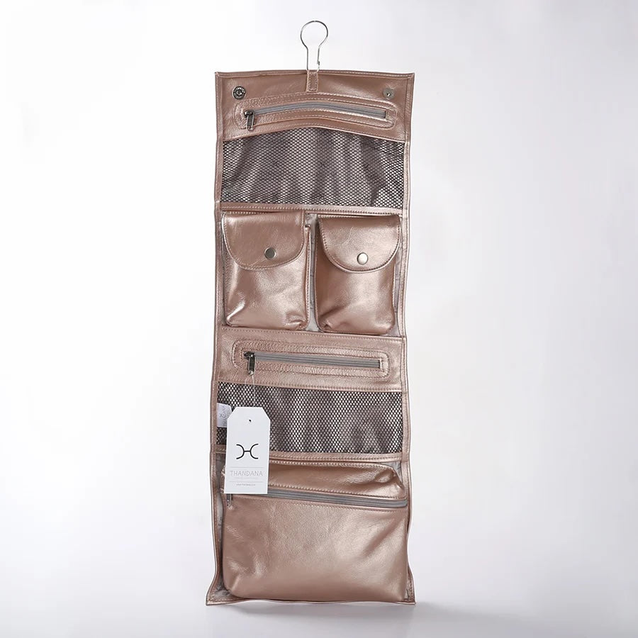 ROLL UP TOILETRY BAG