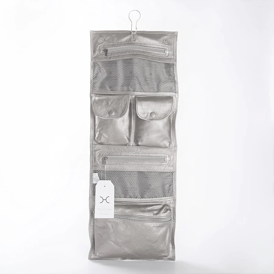 ROLL UP TOILETRY BAG