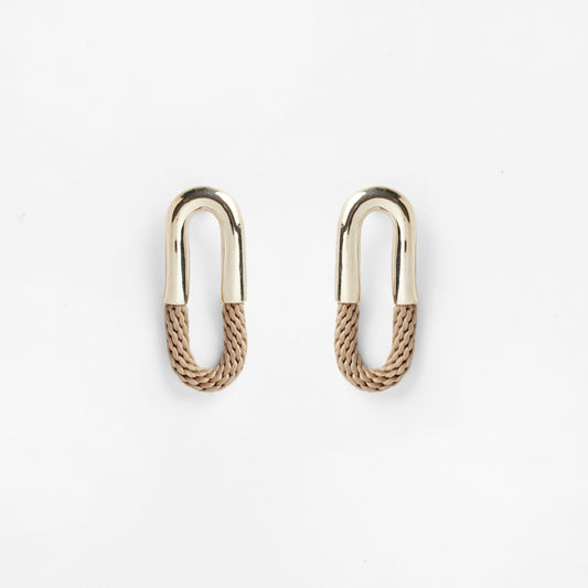 CANTADORA EARRINGS / BEIGE